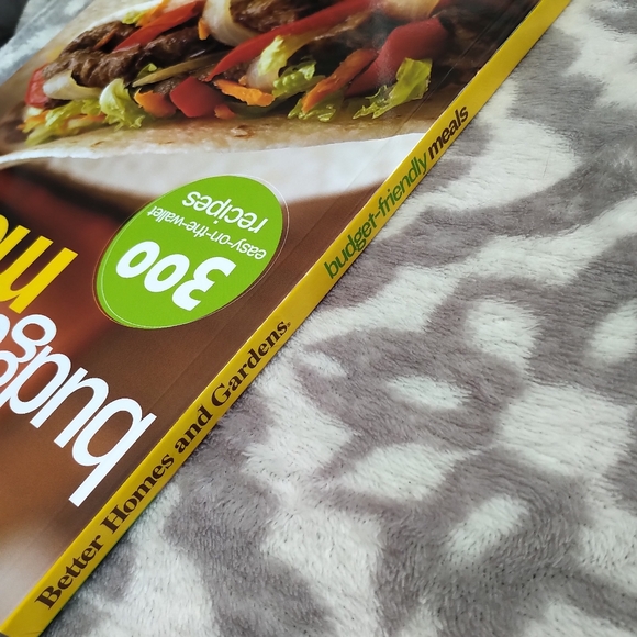 Better homes & garden budget friendly meals recipe cookbook low cost - Picture 3 of 5